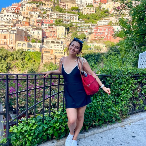 Meet your Posher, Rachel - Picture 5 of 8